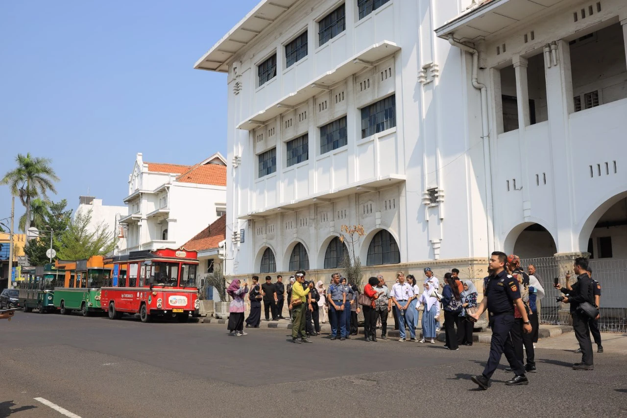 Telusuri Jejak Kepabeanan, Festival Literasi Ungkap Panjangnya Sejarah Perdagangan Cirebon
